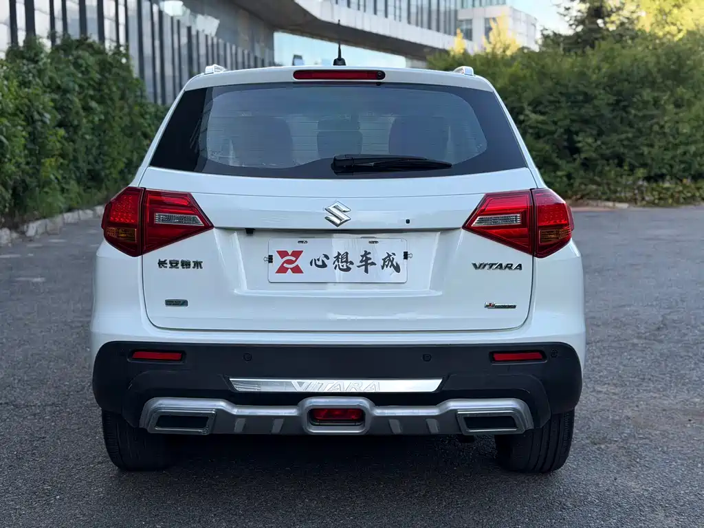Suzuki Vitara 2016 — фото 5