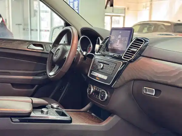 Mercedes-Benz GLE 2017