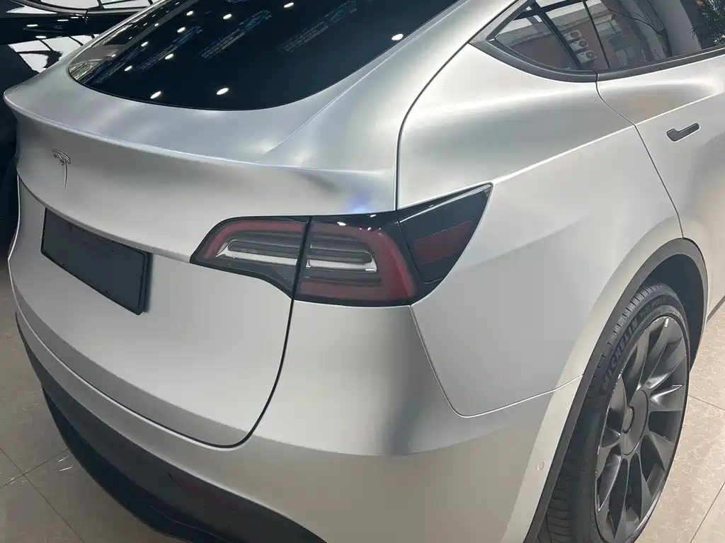 Tesla Model Y 2022 — фото 14