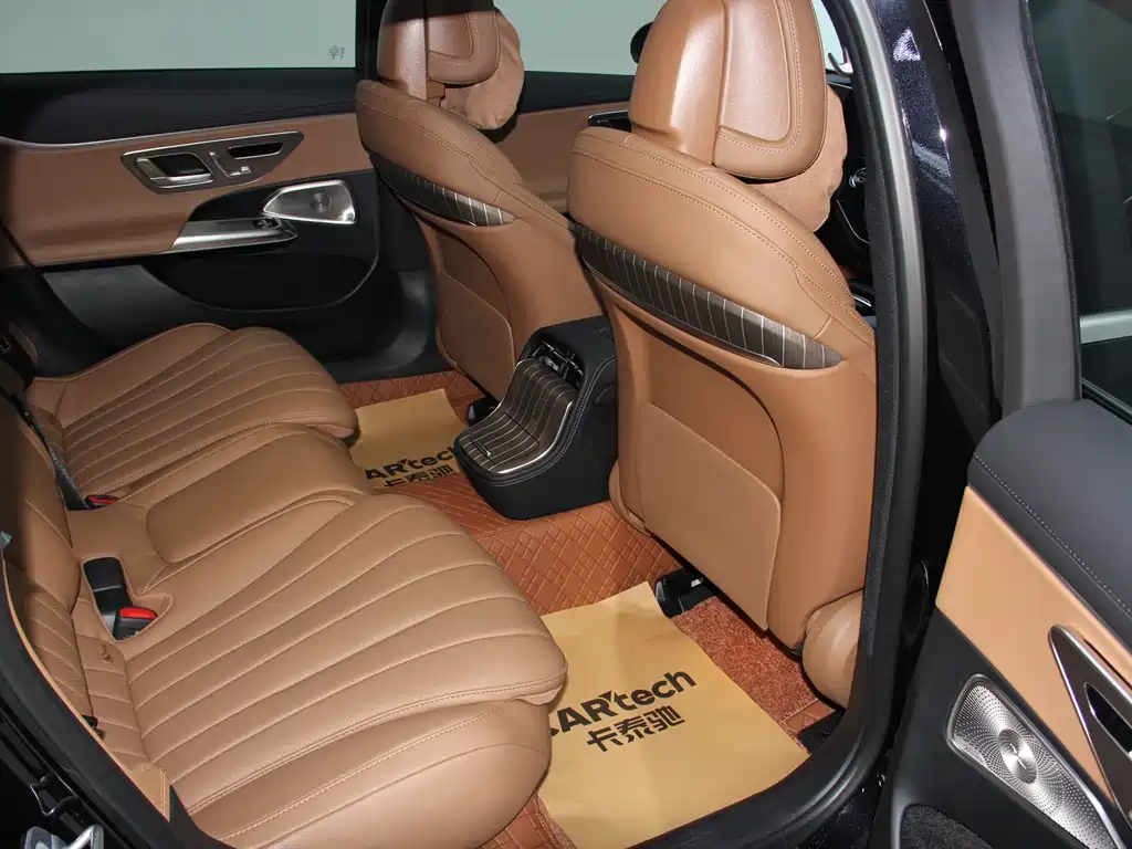 Mercedes-Benz E-Class 2025 — фото 14