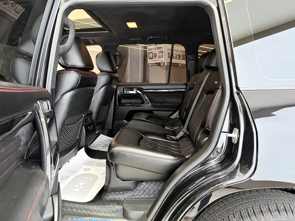 Toyota Land Cruiser 2020 — фото 22