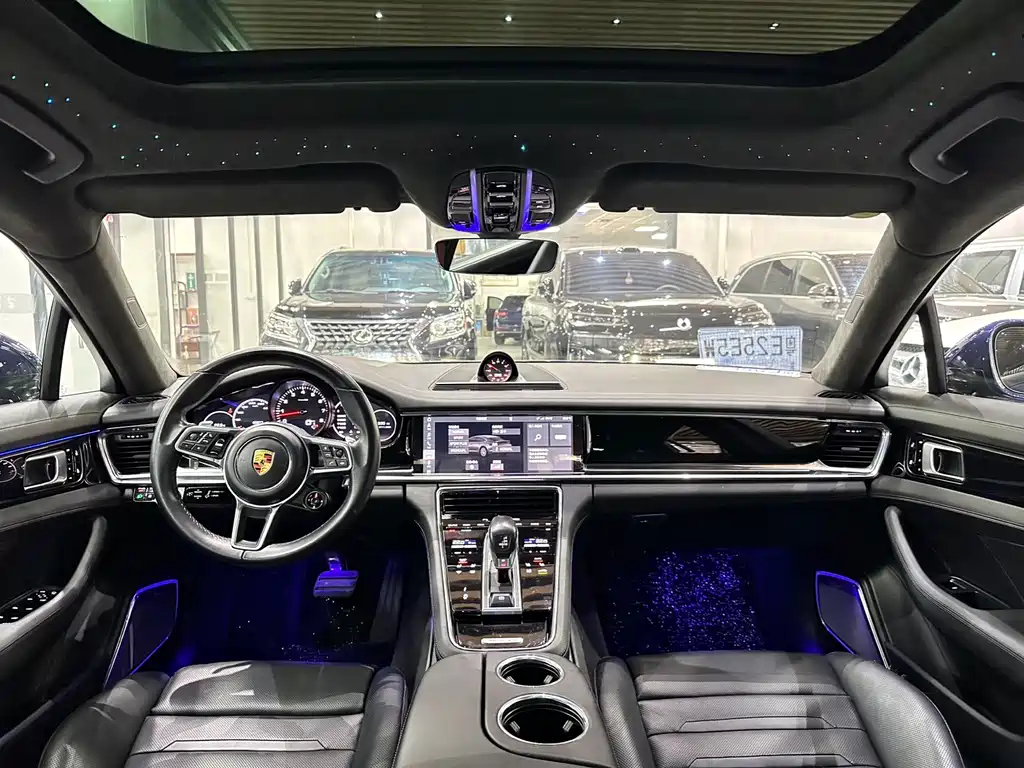 Porsche Panamera 2021 — фото 19
