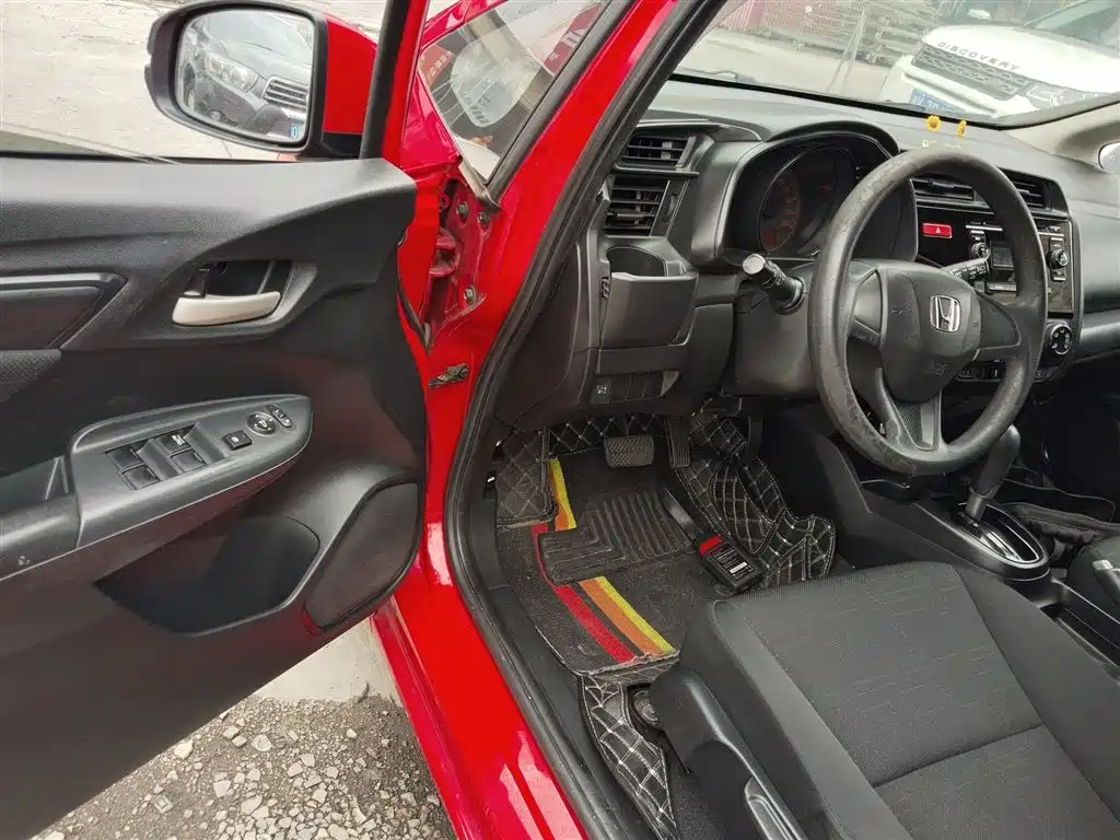 Honda Fit 2018 — фото 12
