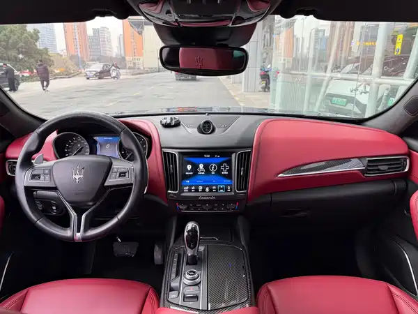 Maserati Levante 2016