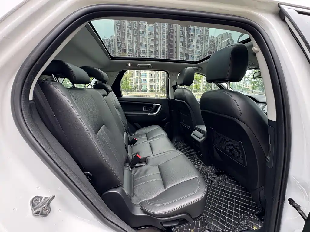 Land Rover Discovery Sport 2016 — фото 11