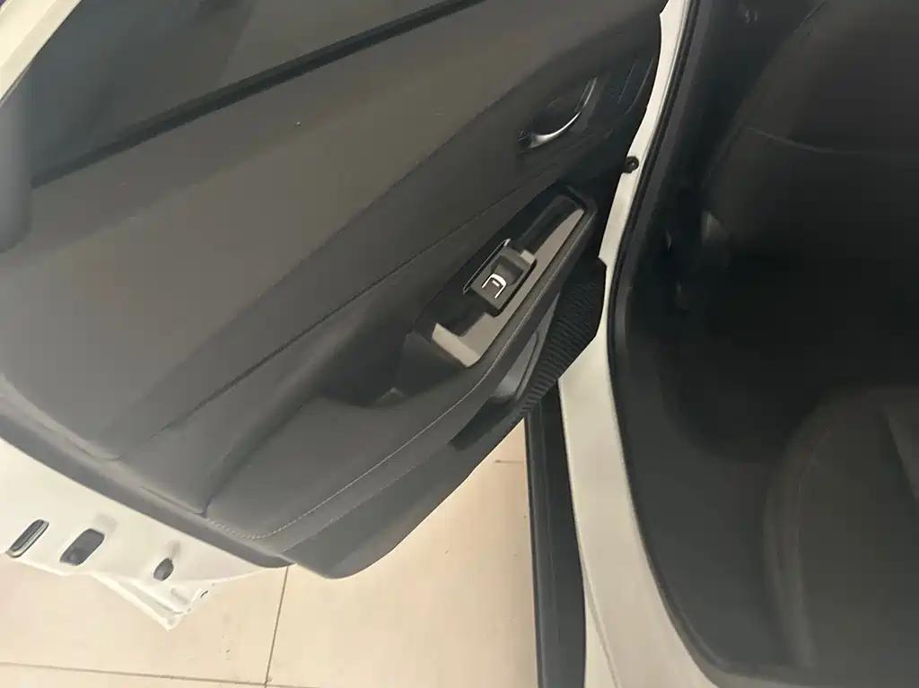 Honda Accord 2025 — фото 10
