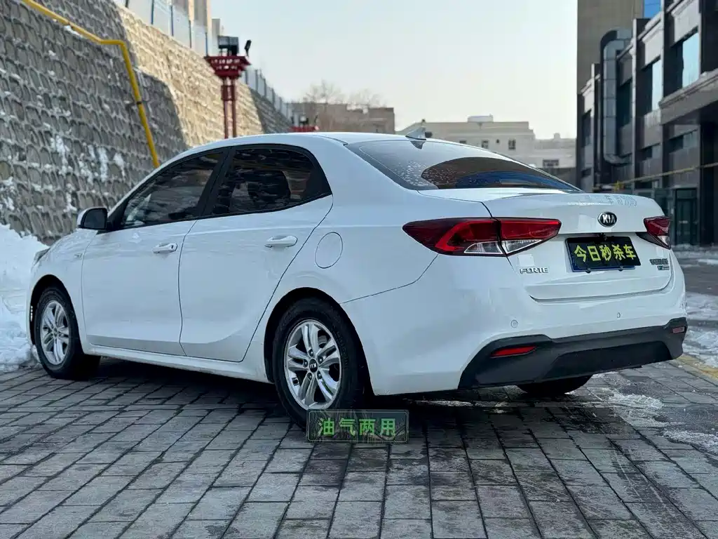 Kia Forte 2020 — фото 9