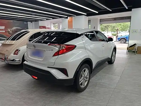 Toyota C-HR 2021