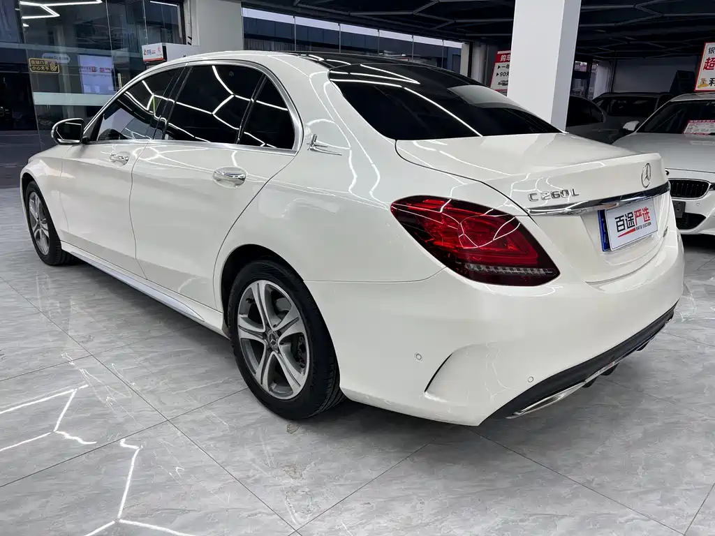 Mercedes-Benz C-Class 2019 — фото 20
