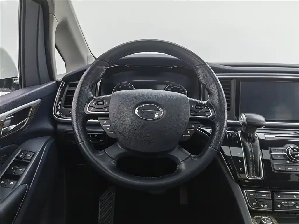 GAC Motor Trumpchi M8 2021 — фото 11
