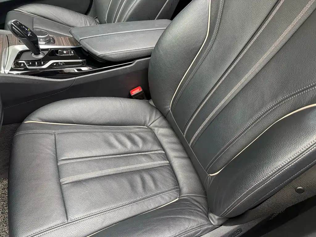 BMW 6 Series GT 2021 — фото 11