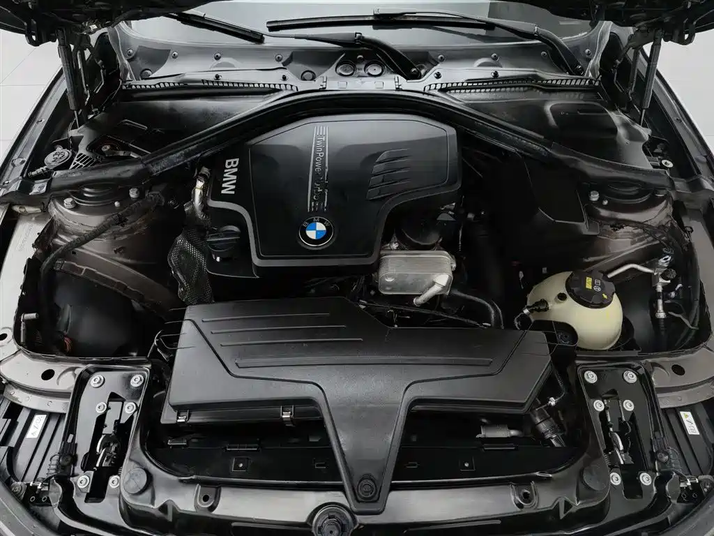 BMW 3 Series 2015 — фото 6