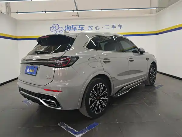 Hongqi HS5 2023