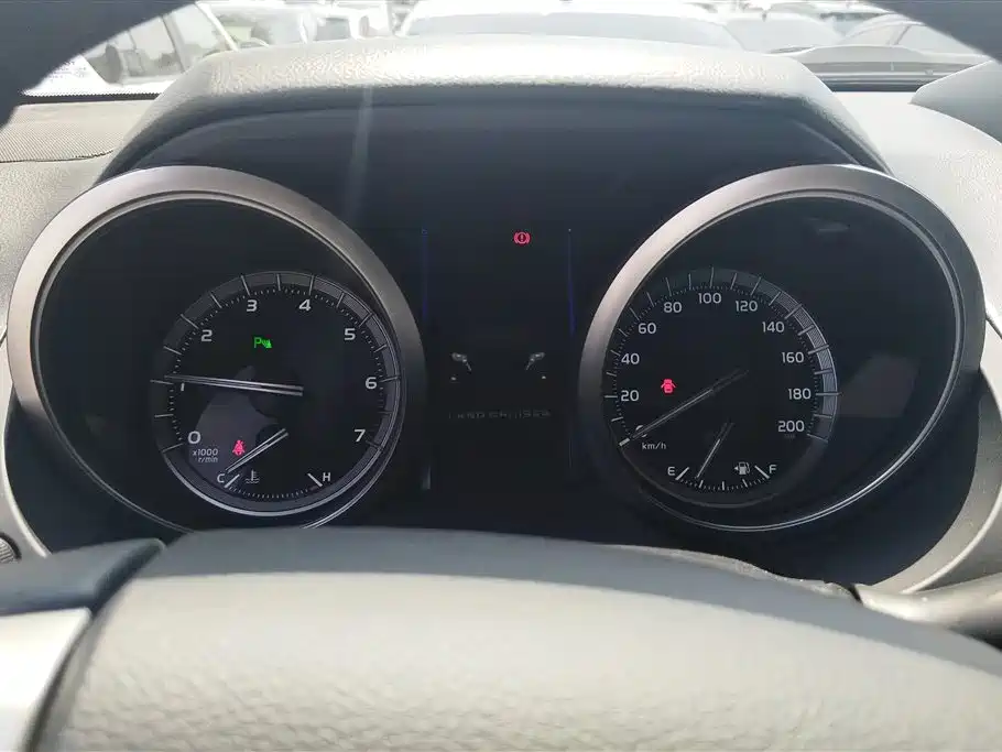 Toyota Prado 2016 — фото 14