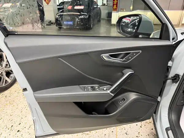 Audi Q2L 2022