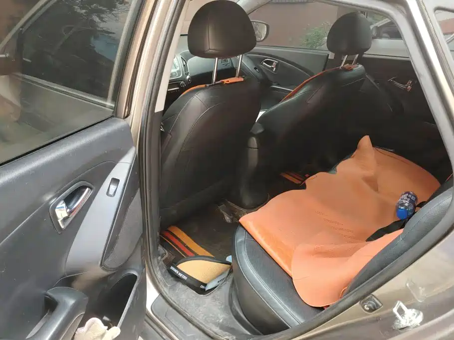 Hyundai ix35 2015 — фото 11