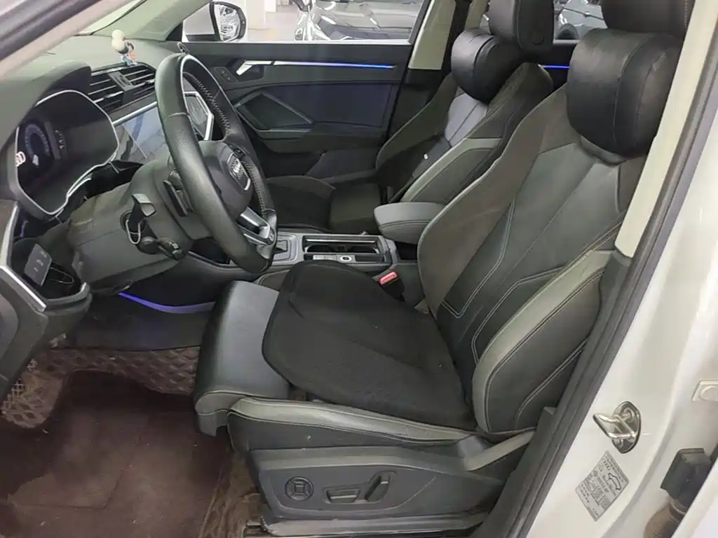 Audi Q3 Sportback 2022 — фото 15