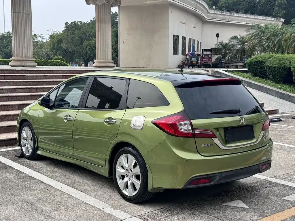 Honda Jade 2016 — фото 10