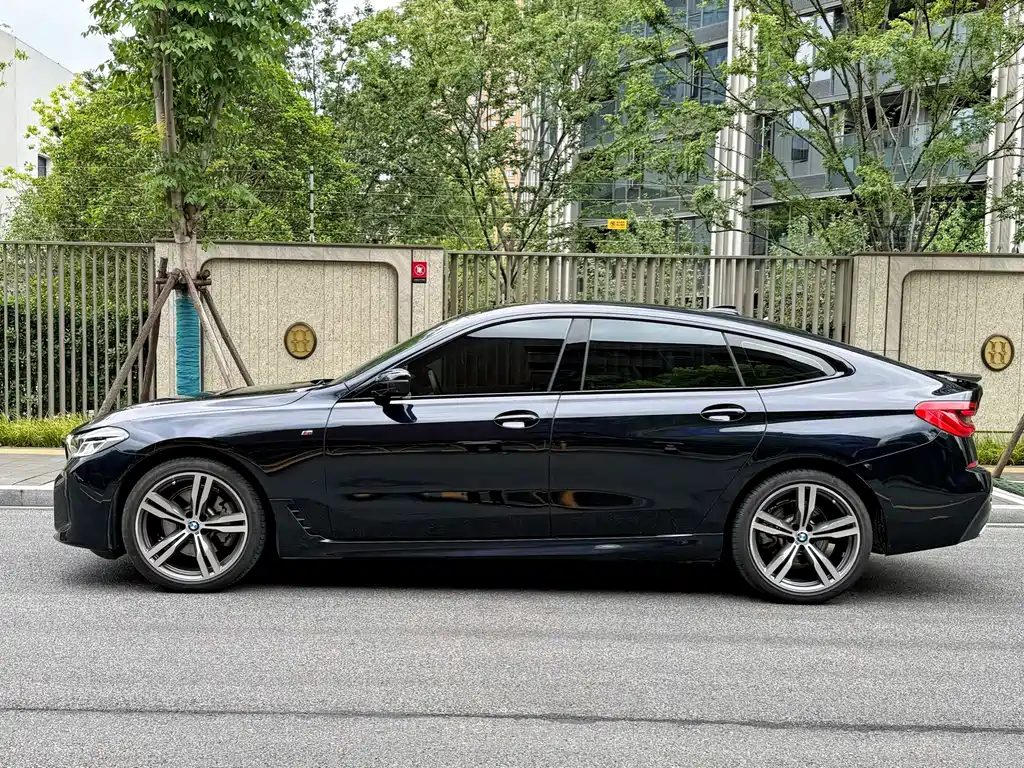 BMW 6 Series GT 2022 — фото 2