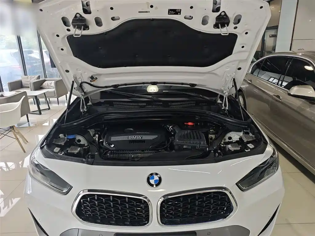 BMW X2 2021 — фото 11