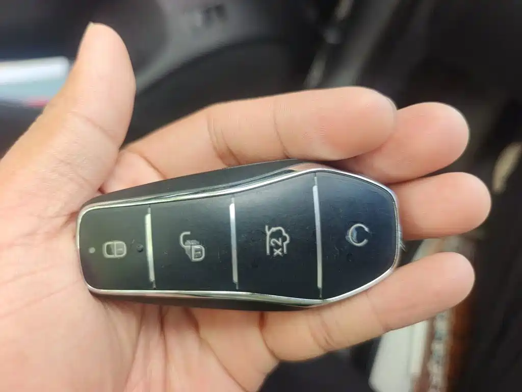 BYD Seal 05 DM-i 2025 — фото 12