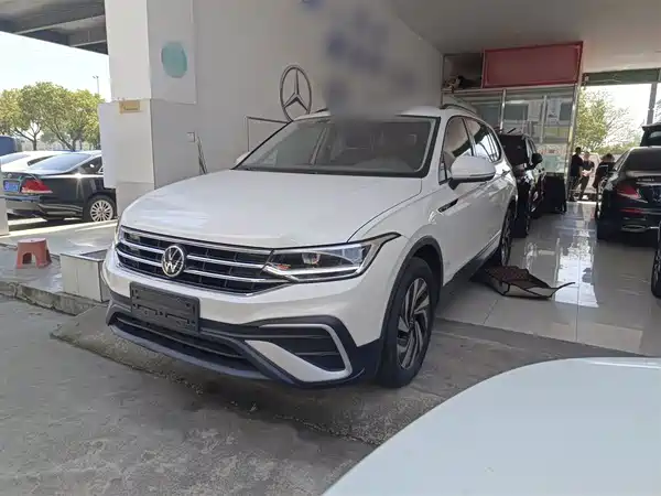Volkswagen Tiguan L 2022