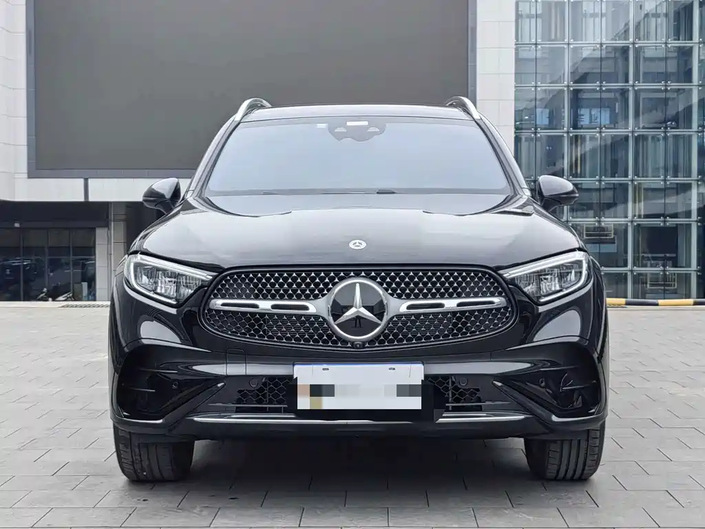 Mercedes-Benz GLC 2025