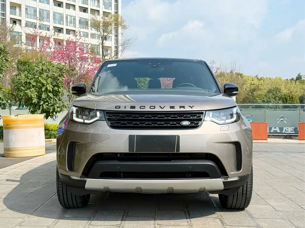 Land Rover Discovery 2018 — фото 2