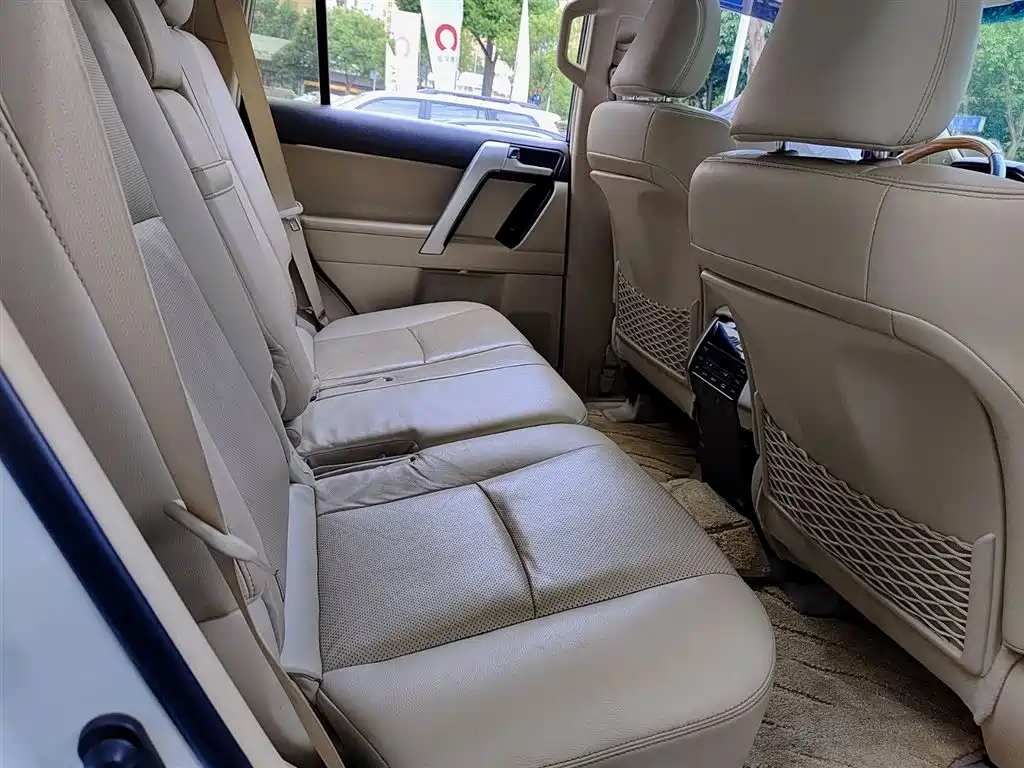 Toyota Prado 2018 — фото 11