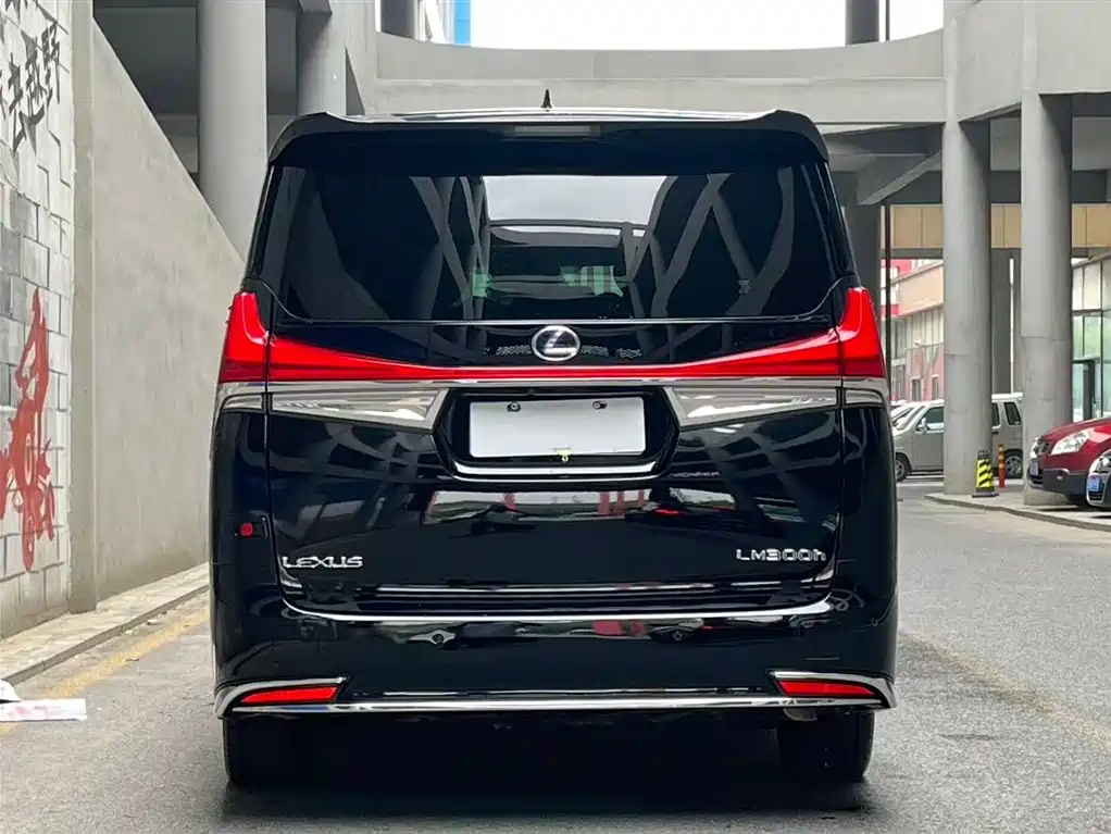 Lexus LM 2020 — фото 4