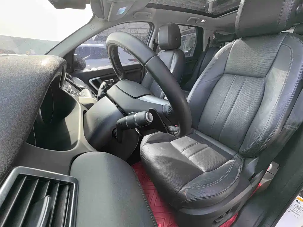 Land Rover Discovery Sport 2016 — фото 3