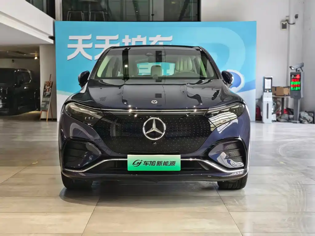 Mercedes-Benz EQS SUV 2023 — фото 2