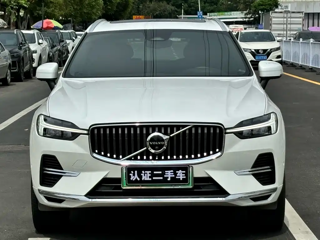Volvo XC60 PHEV 2022 — фото 2