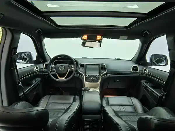 Jeep Grand Cherokee 2015