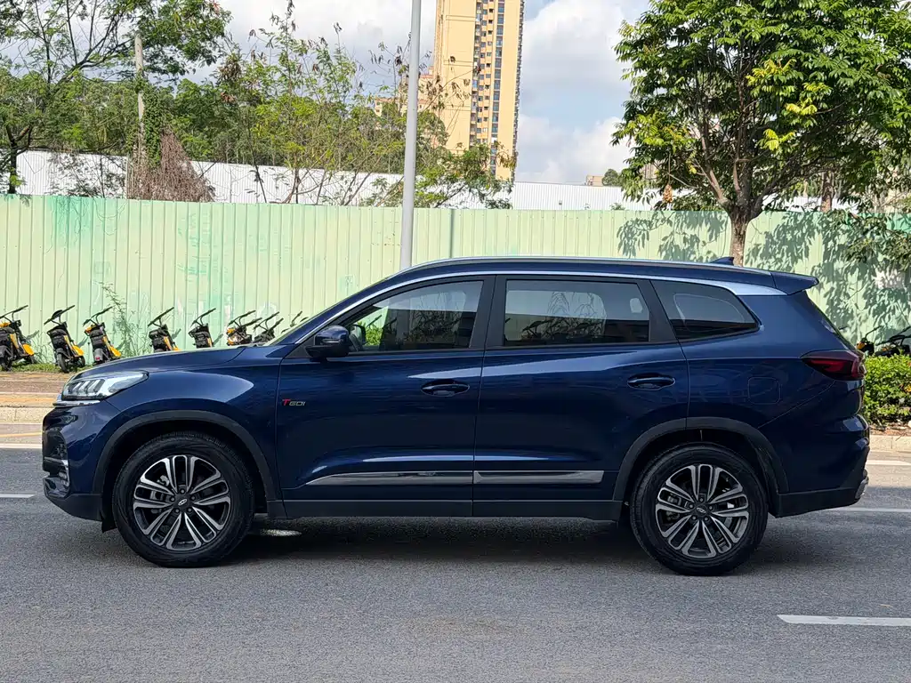 Chery Tiggo 8 2020 — фото 7