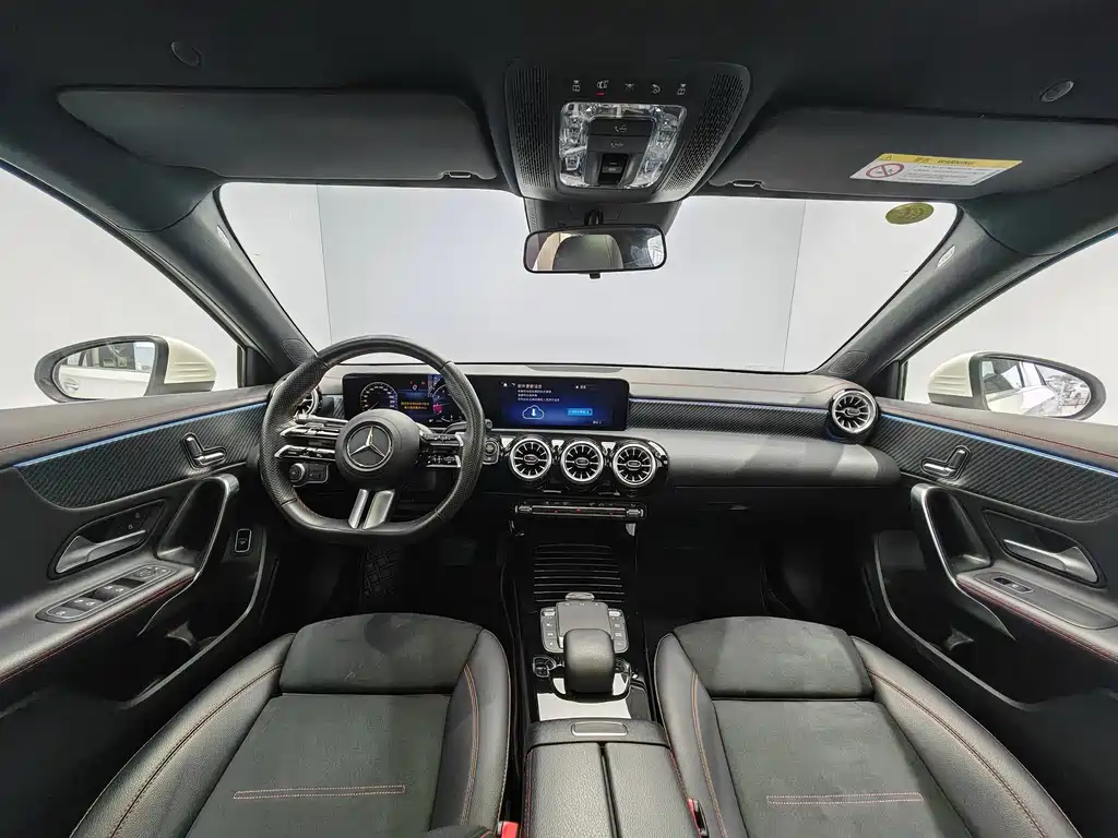 Mercedes-Benz A-Class 2023 — фото 10