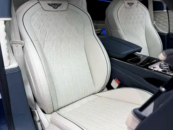 Bentley Flying Spur 2022