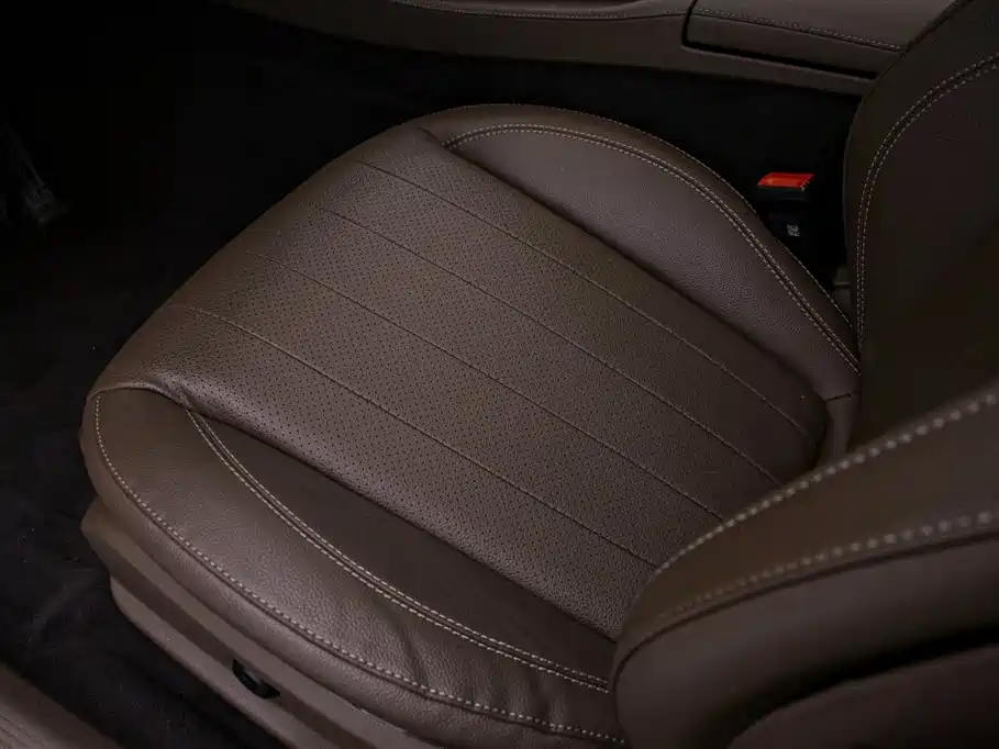 Mercedes-Benz E-Class 2023 — фото 13