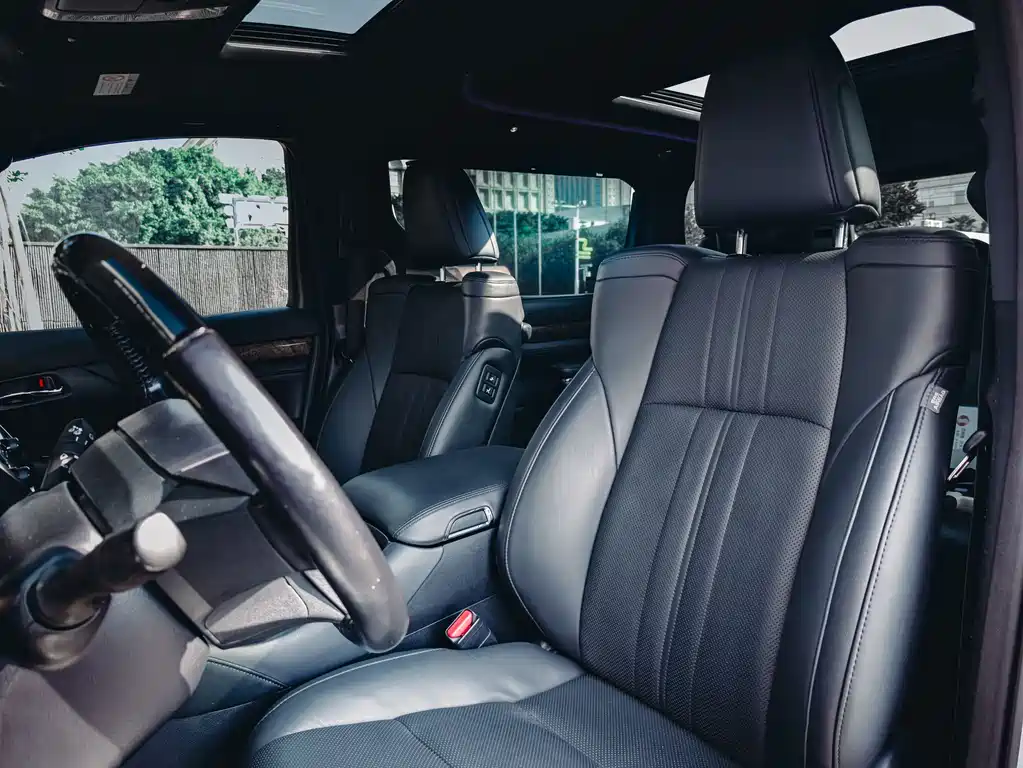 Toyota Alphard 2021 — фото 8