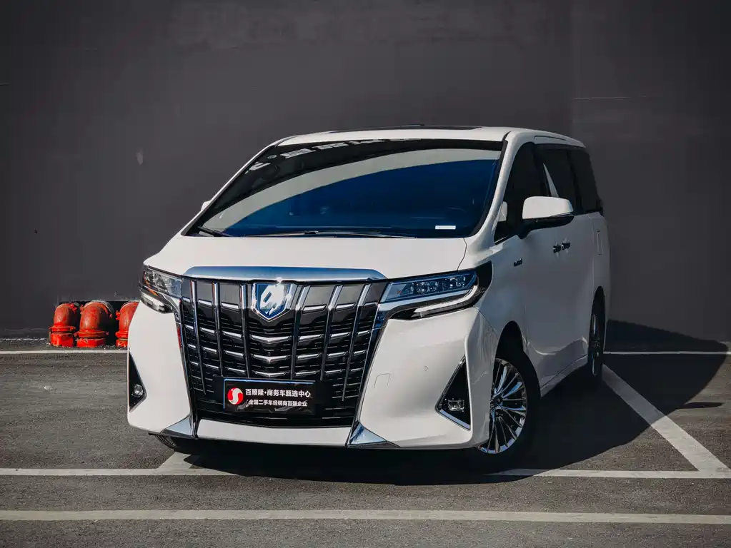 Toyota Alphard 2021 — фото 1