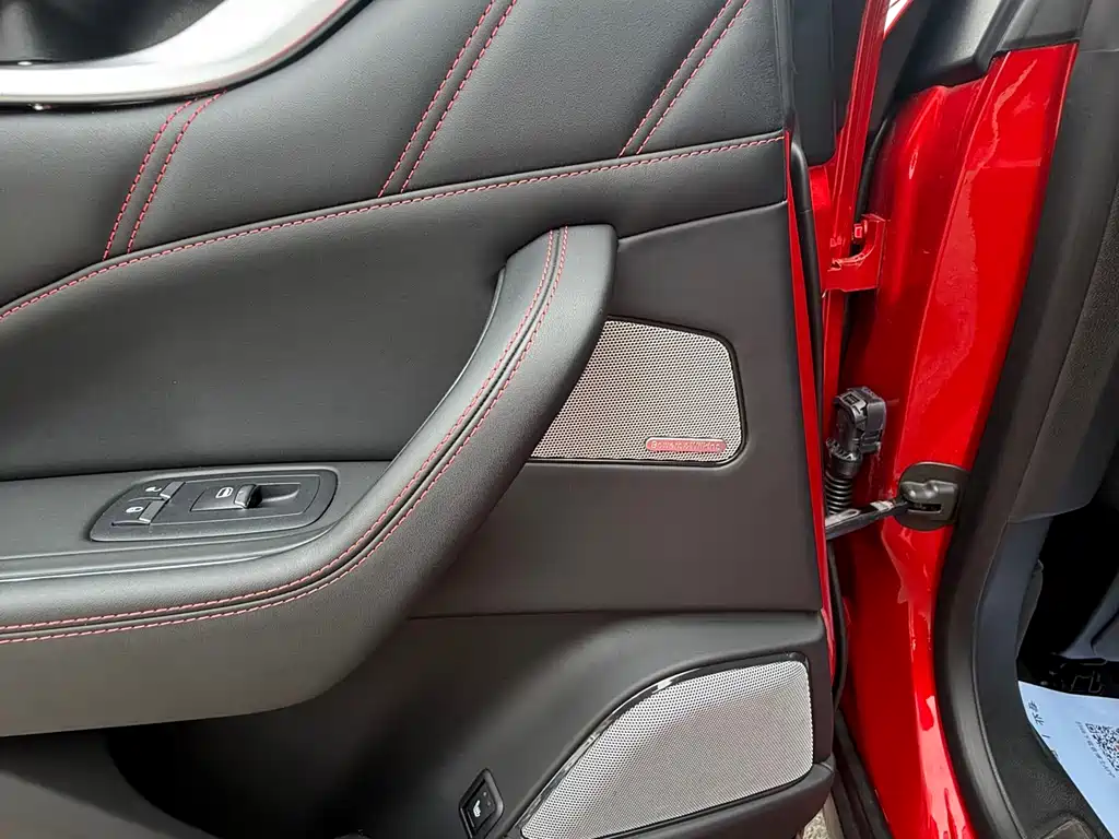 Maserati Levante 2019 — фото 13