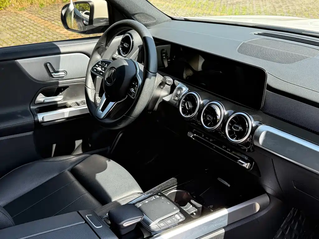 Mercedes-Benz GLB 2021 — фото 12