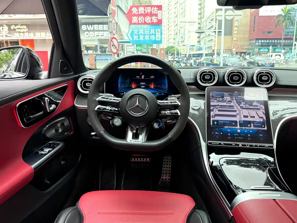 Mercedes-Benz C-Class AMG 2025 — фото 15