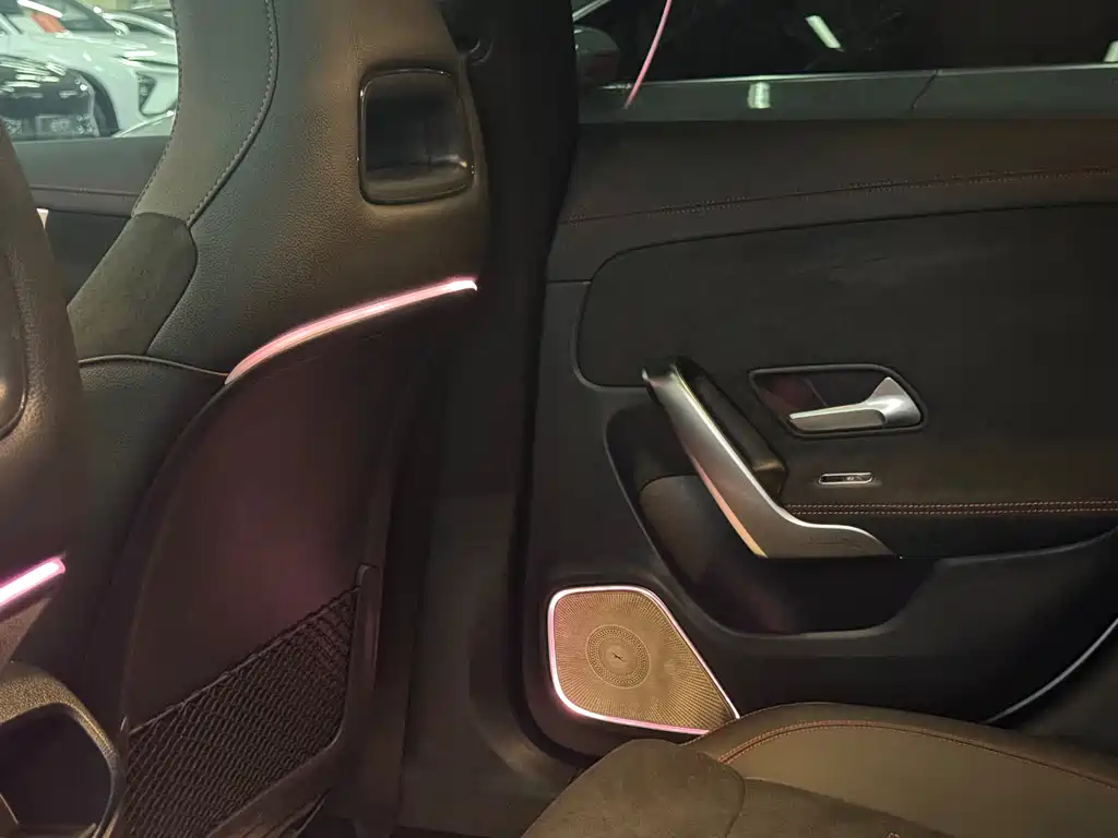 Mercedes-Benz CLA 2025 — фото 17