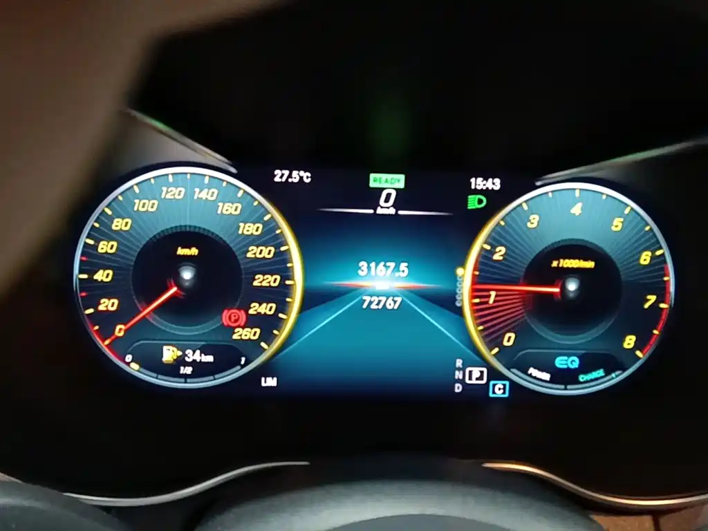 Mercedes-Benz C-Class 2020 — фото 12