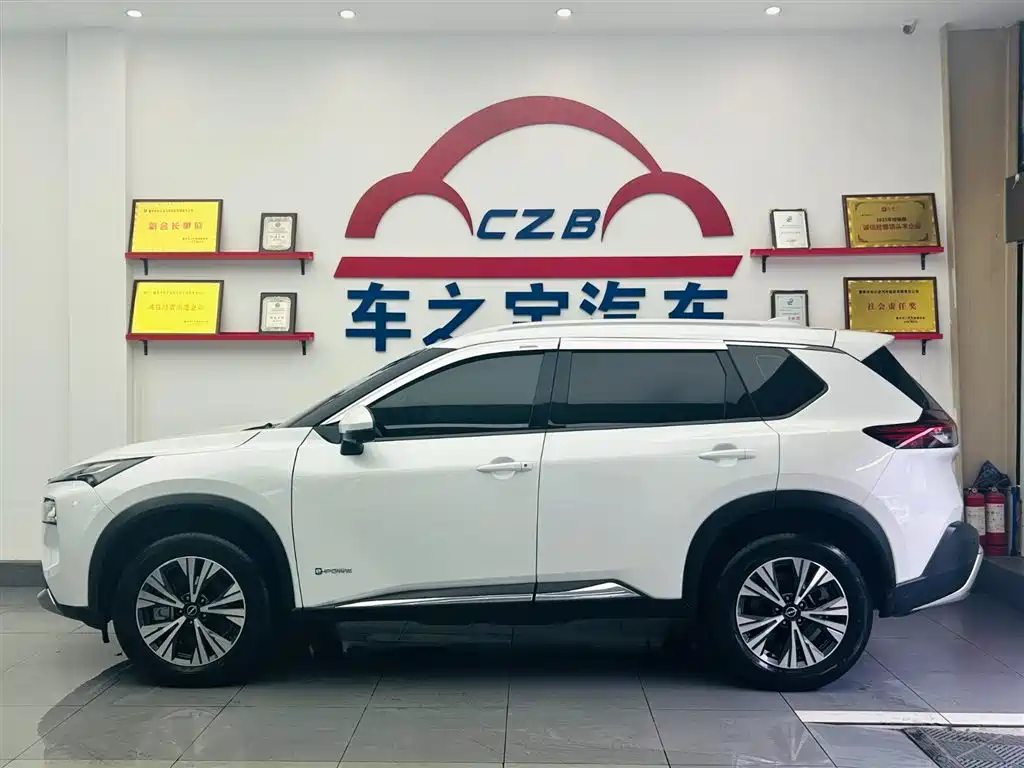 Nissan X-Trail 2023 — фото 4