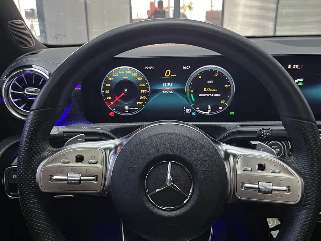 Mercedes-Benz A-Class 2021 — фото 13