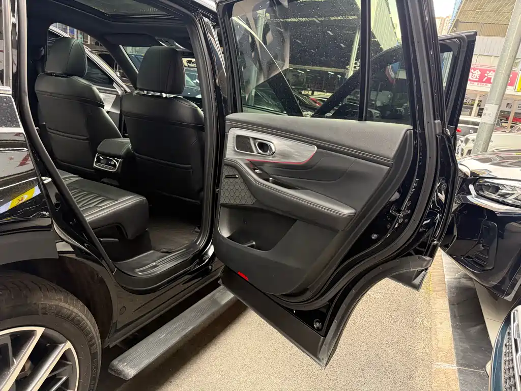 GAC Motor Trumpchi GS8 2023 — фото 22