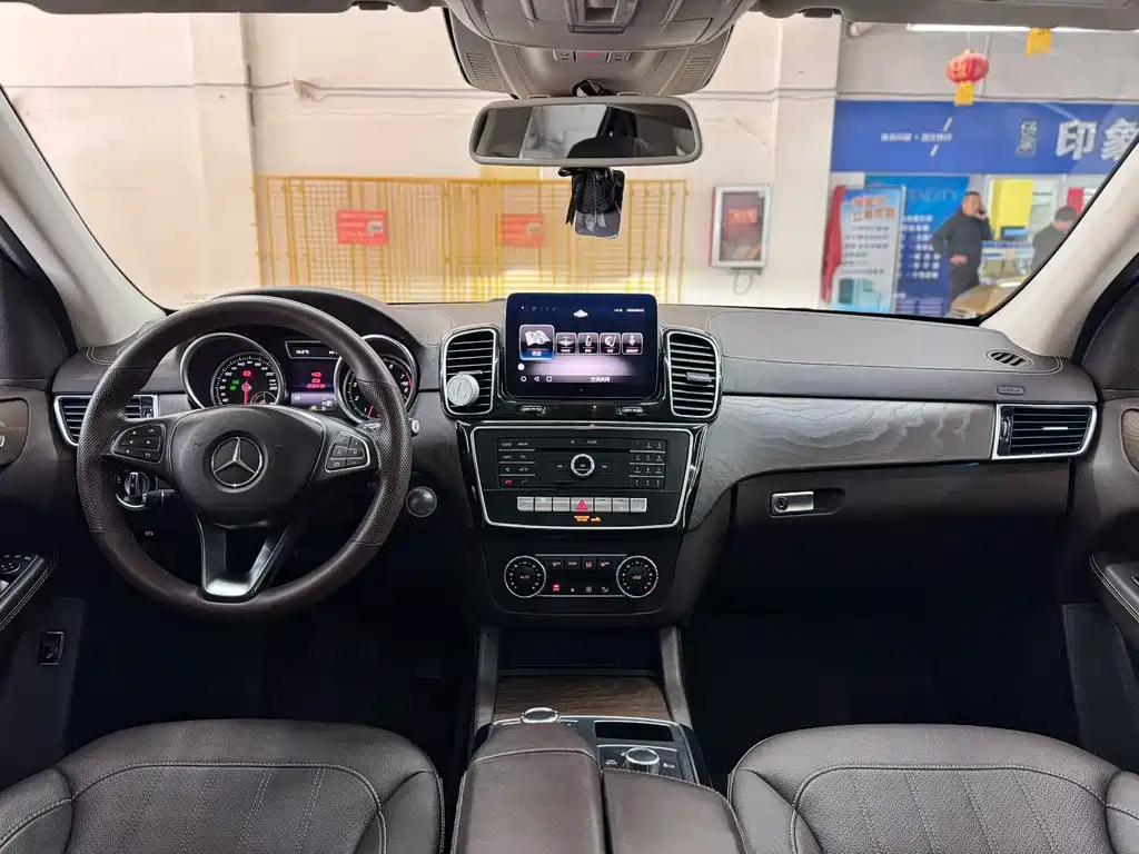 Mercedes-Benz GLE 2017 — фото 5
