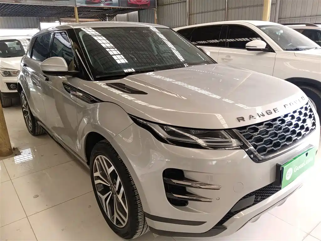 Land Rover Evoque 2023 — фото 22